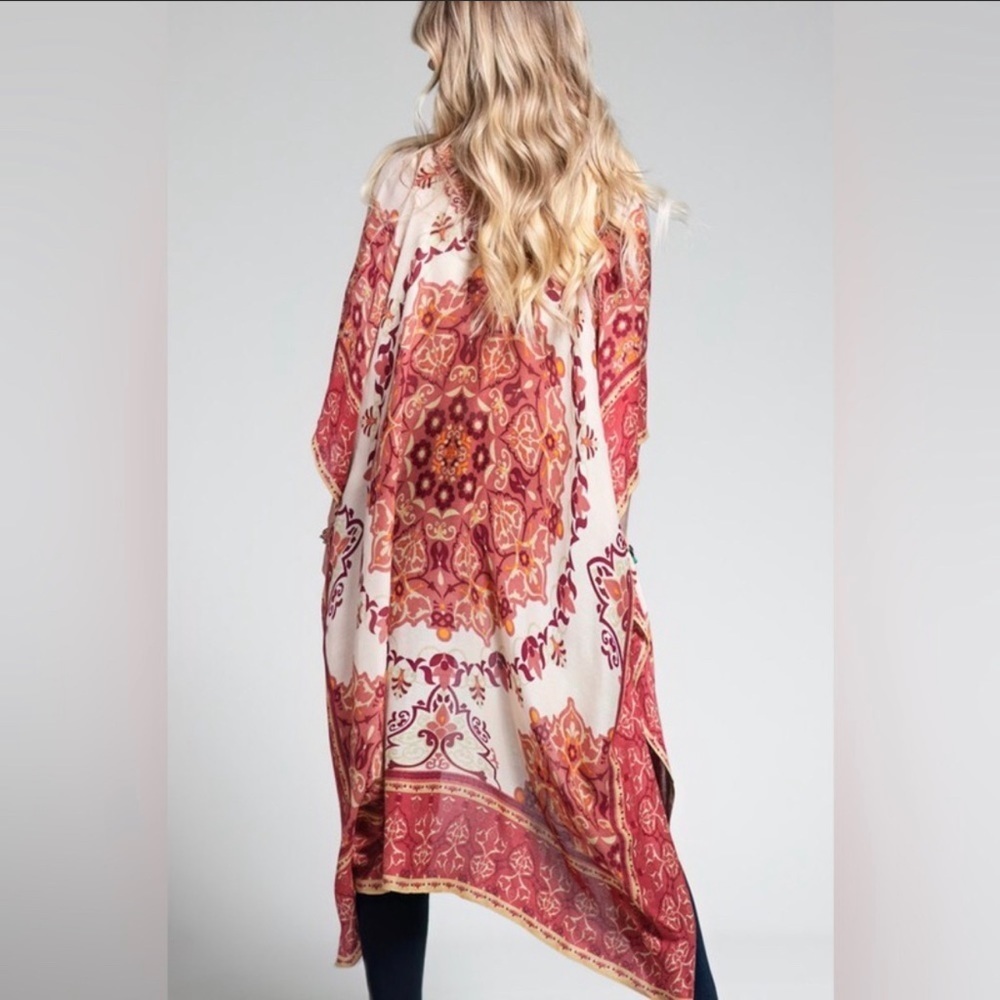 The SIENNA Floral Mandala Kimono - Picture 3 of 7